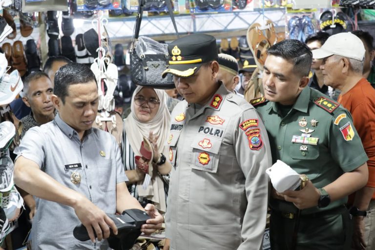 Wakil Bupati Kotamobagu Hadiri Kegiatan Pasar Murah, Masyarakat Menabung Perkuat Ekonomi Daerah